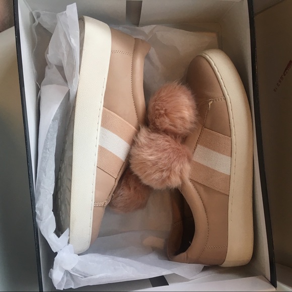 NWT Nine West sneakers size 6 - Picture 2 of 7